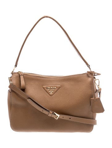 Signature Shoulder Bag Medium