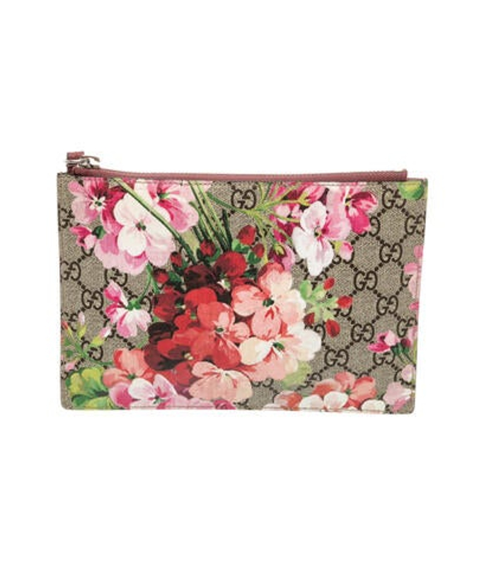 Gucci Gg Supreme Clutch