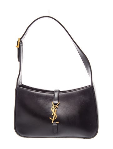 Leather Le 5 à 7