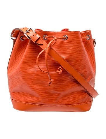 Epi Leather Noé Petit