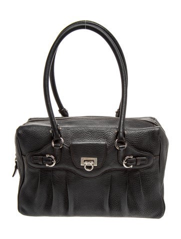 Gancio Shoulder Bag