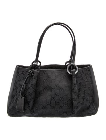 GG Canvas Shoulder Bag Medium