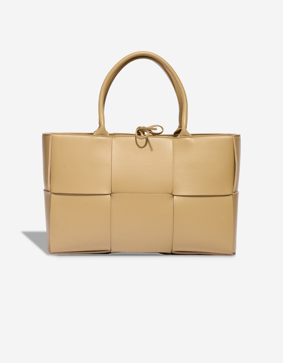 
		Arco Tote Medium Calf Beige    