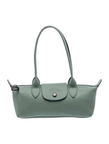 Signature Shoulder Bag