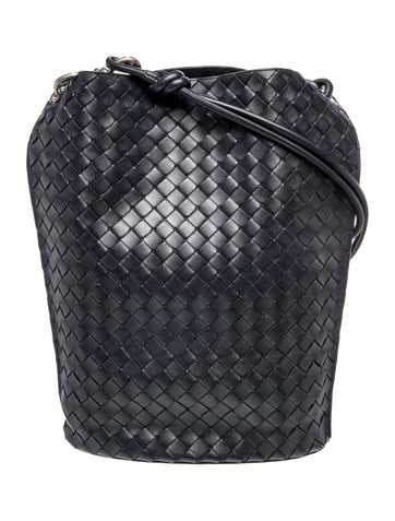 Intrecciato Knot Bucket Bag Space Medium