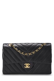 Chanel Black Chevron Lambskin Classic Double Flap Medium