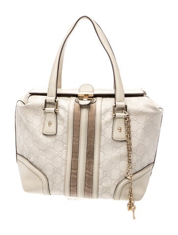 GG Signature Shoulder Bag