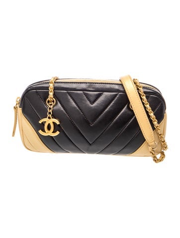 CC Chevron Pochette