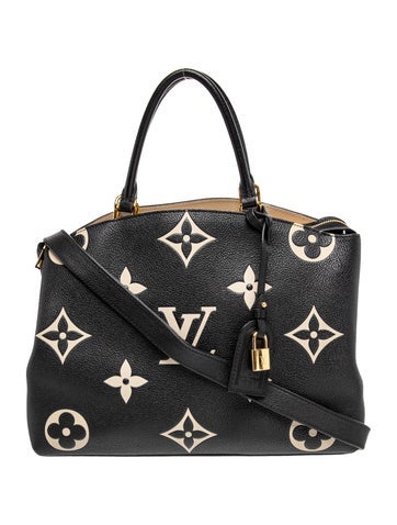 LV Monogram Grand Palais