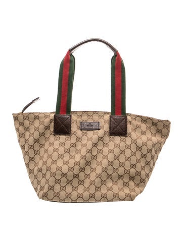 GG Canvas Shoulder Bag