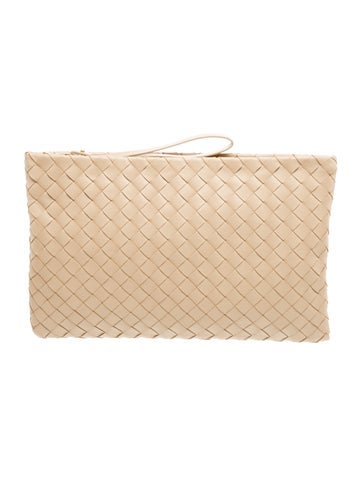 Intrecciato Clutch