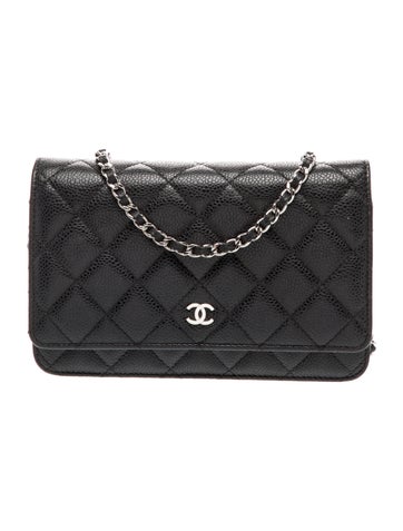 Classic Quited Wallet On Chain