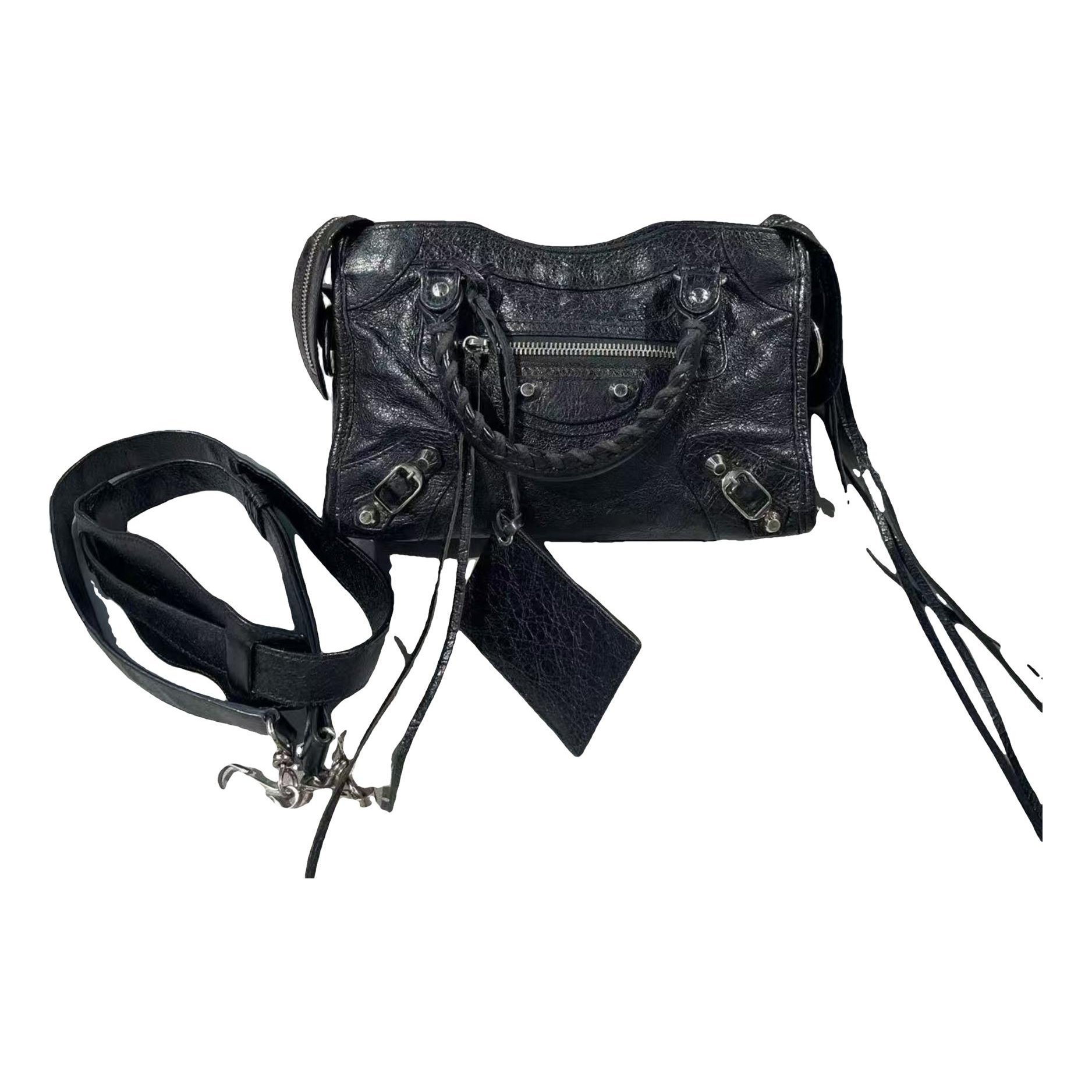 City leather handbag