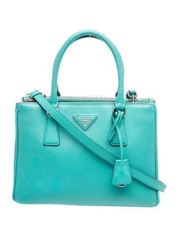 Saffiano Leather Galleria Double Zip Small