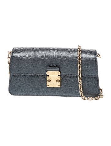 LV Monogram Metis Wallet on Chain