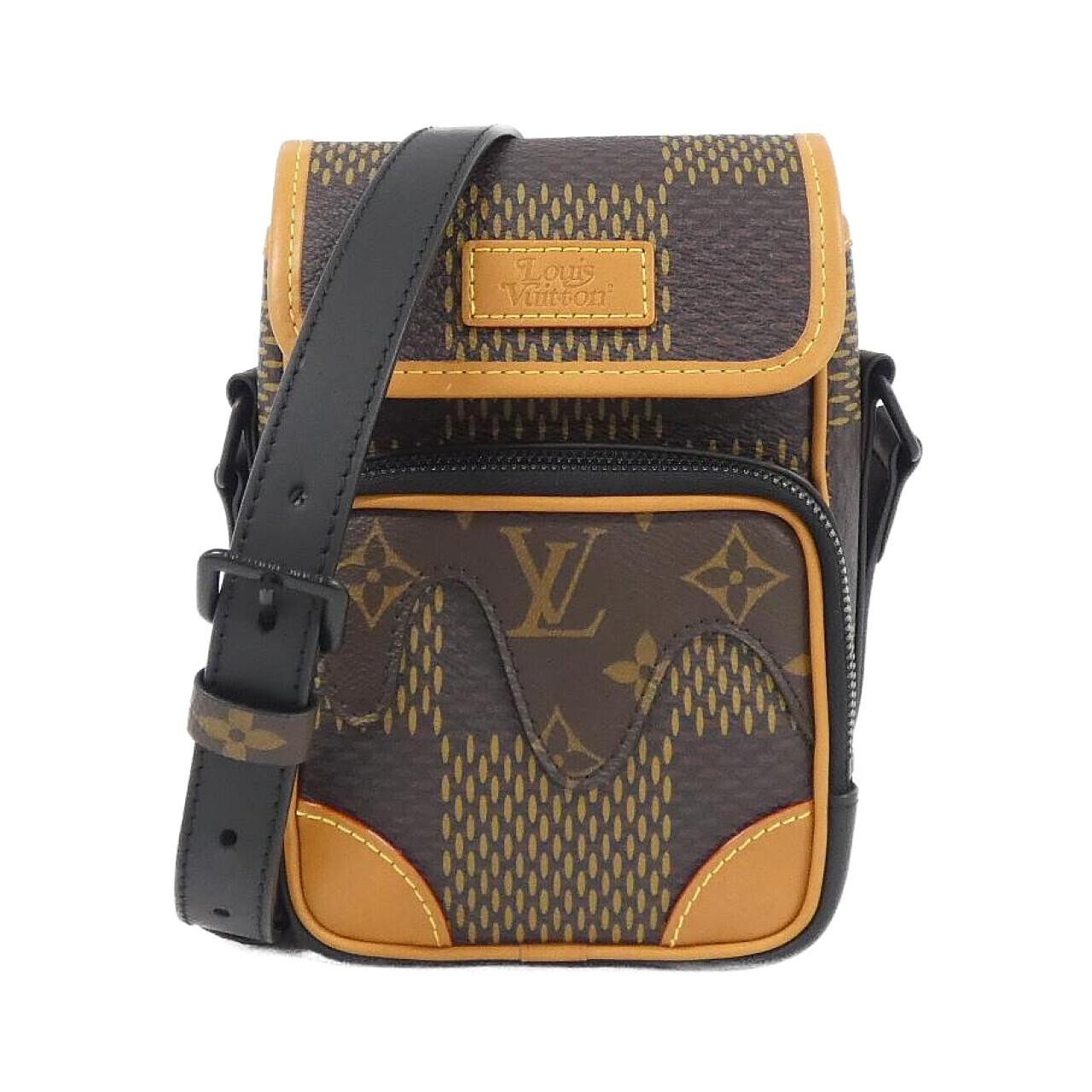 Louis Vuitton Damier Giant (LV Squared) Amazon Messenger Shoulder ...