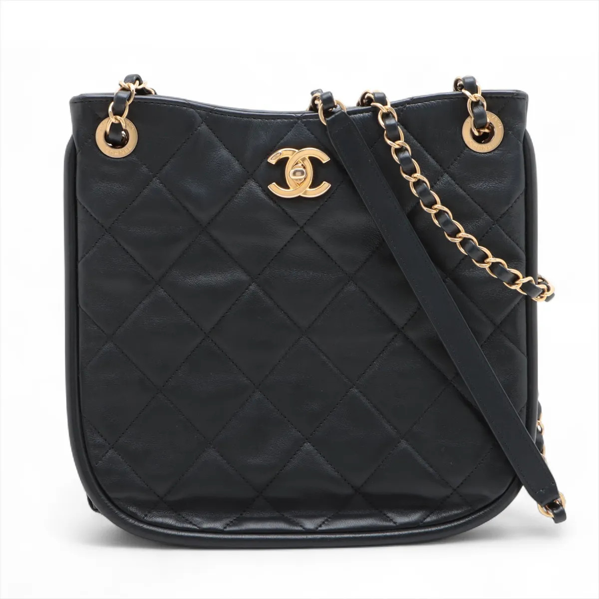 Chanel Matelasse Lambskin Chain Shoulder Bag Black Gold Metal Fittings random pl