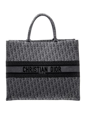 Oblique Jacquard Book 2025