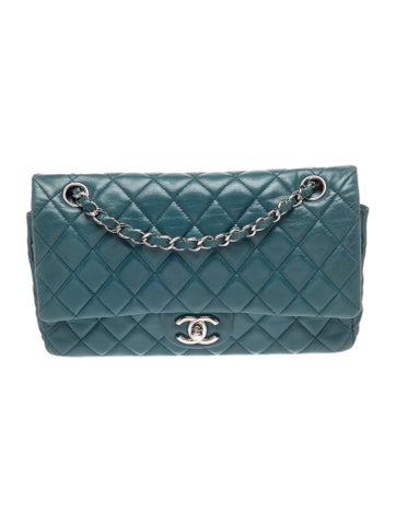 Classic Medium Double Flap Bag