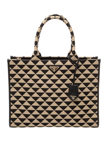Saffiano Leather Triangolo Jacquard Symbole Large