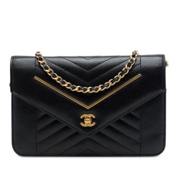 Reversed Chevron Lambskin Wallet on Chain