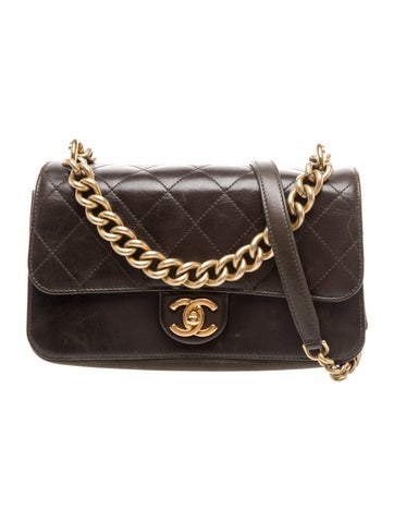 Quilted Small Straight Lined Flap