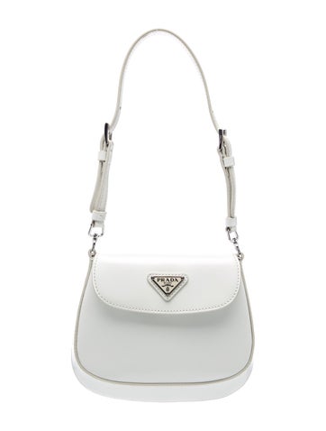Enameled Metal Triangle Cleo Mini