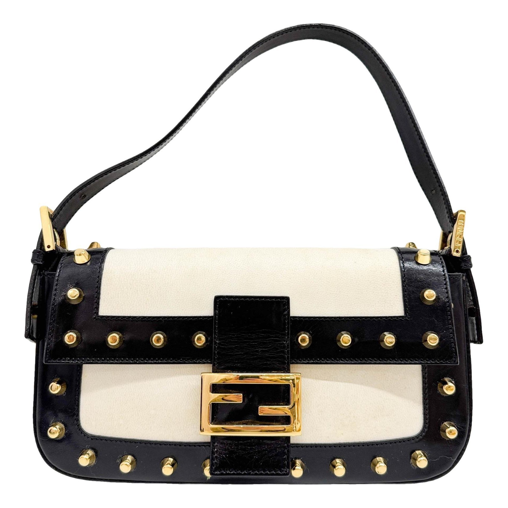 Baguette leather handbag