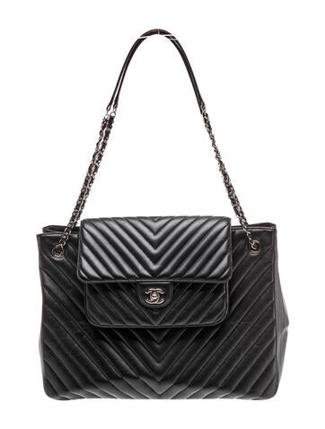 Chevron Flap Shopping Tote