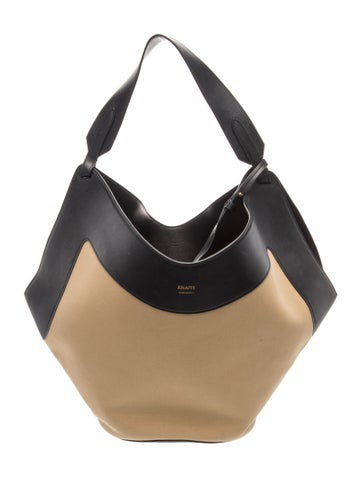 Canvas Lotus Medium