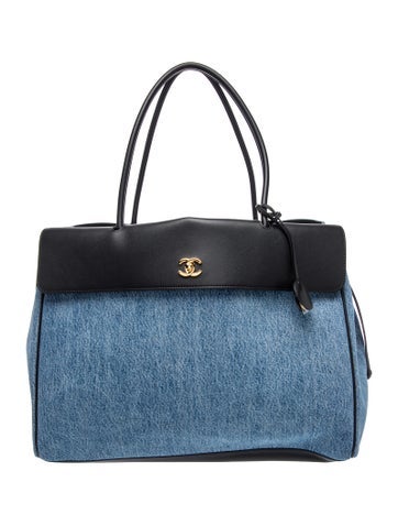 Large Urban Essentials Tote