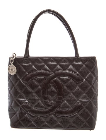 Timeless Medallion Tote