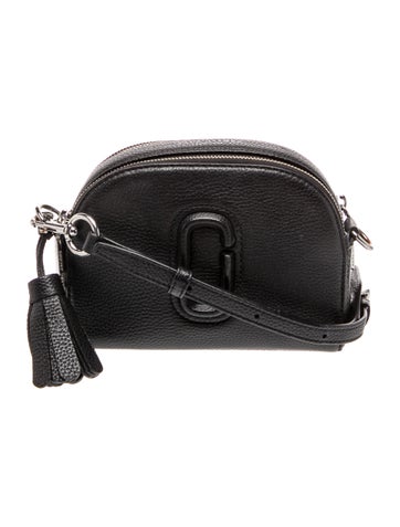 Signature Shoulder Bag