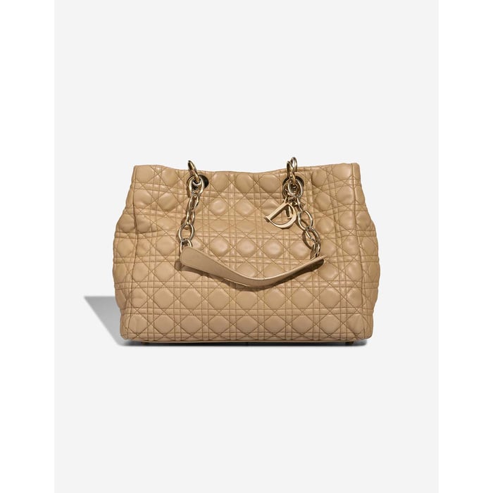 Dior 
		Shopper Medium Lamb Beige    