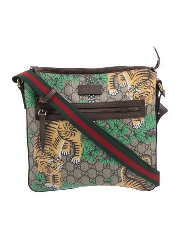GG Supreme Shoulder Bag