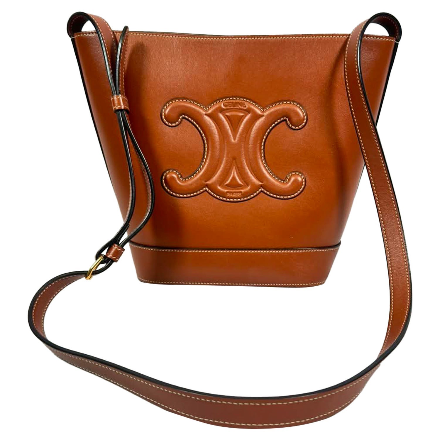 Leather Cuir Triomphe Bucket Bag Small