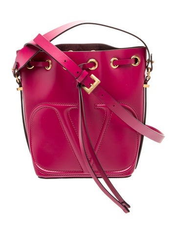 Vlogo Bucket Bag