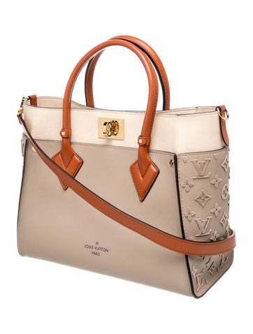 Monogram On My Side MM