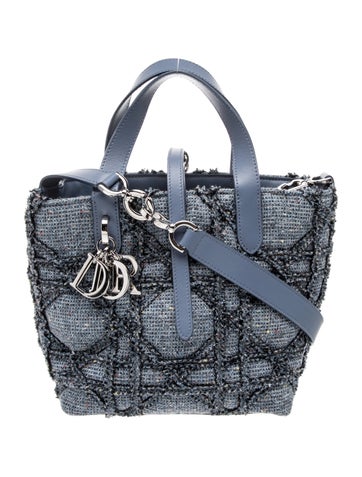 Dior Cannage Toujours Small 2026