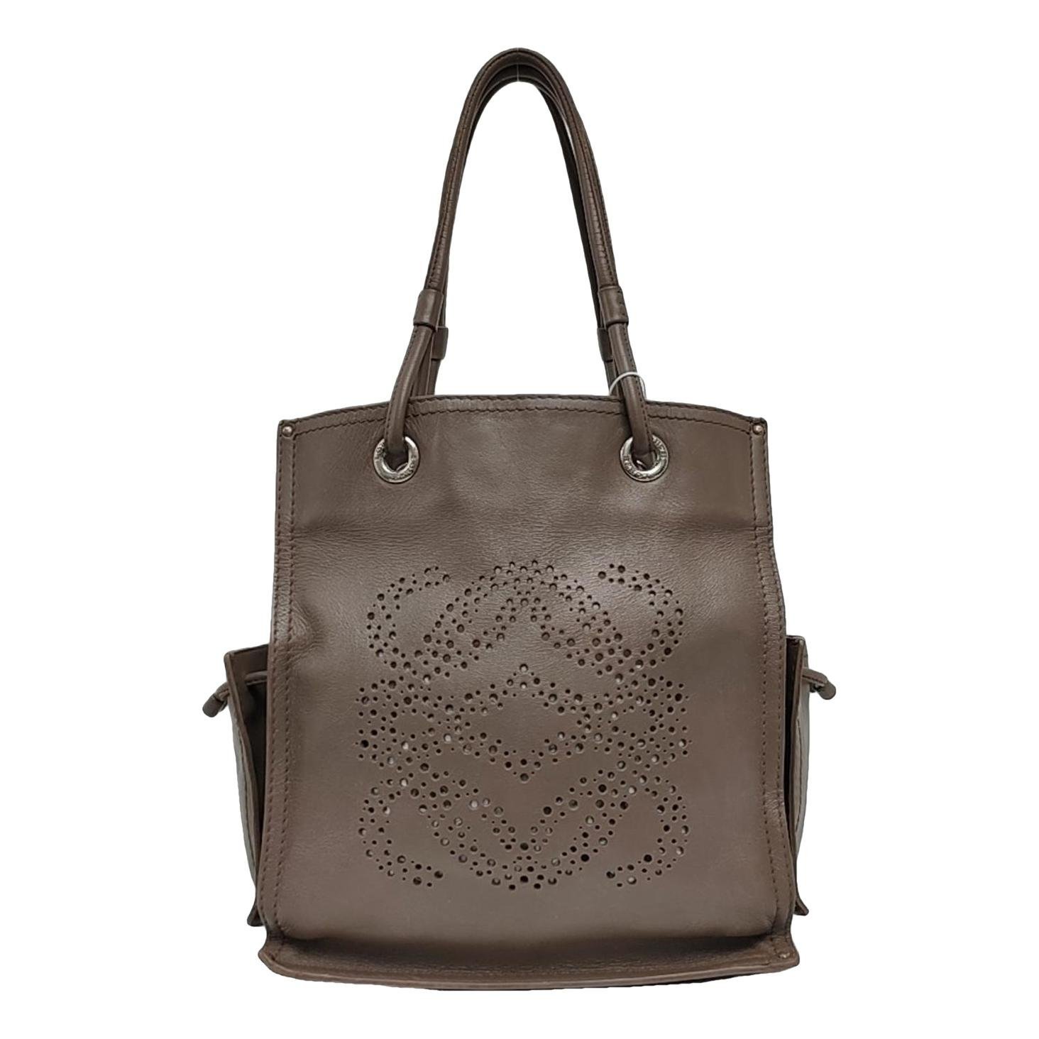 Leather handbag