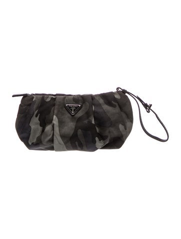 Tessuto Nylon Clutch