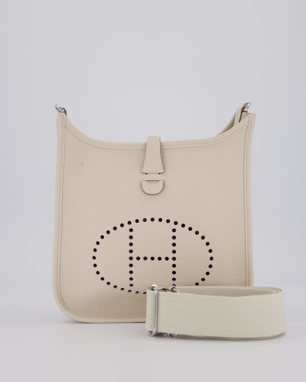 *HOT & RARE* Hermès Evelyne III 23 Bag in Craie Taurillon Clemence Leather with Palladium Hardware