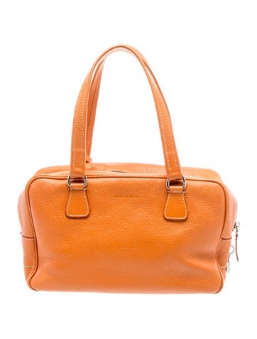 Vitello Daino Leather Shoulder Bag