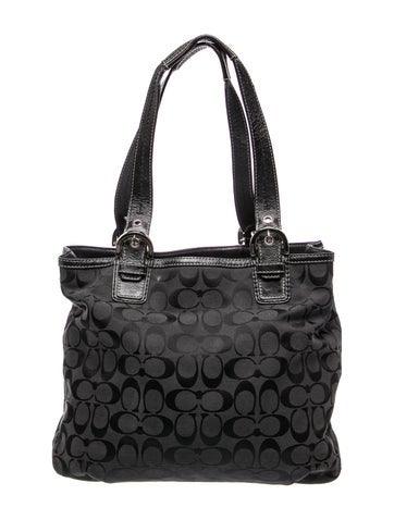 GG Canvas Shoulder Bag