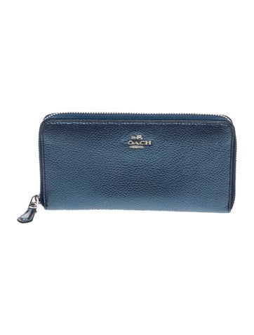 Signature Clutch