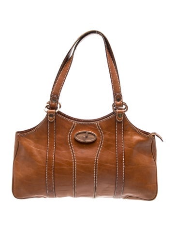 Interlocking G Leather Shoulder Bag