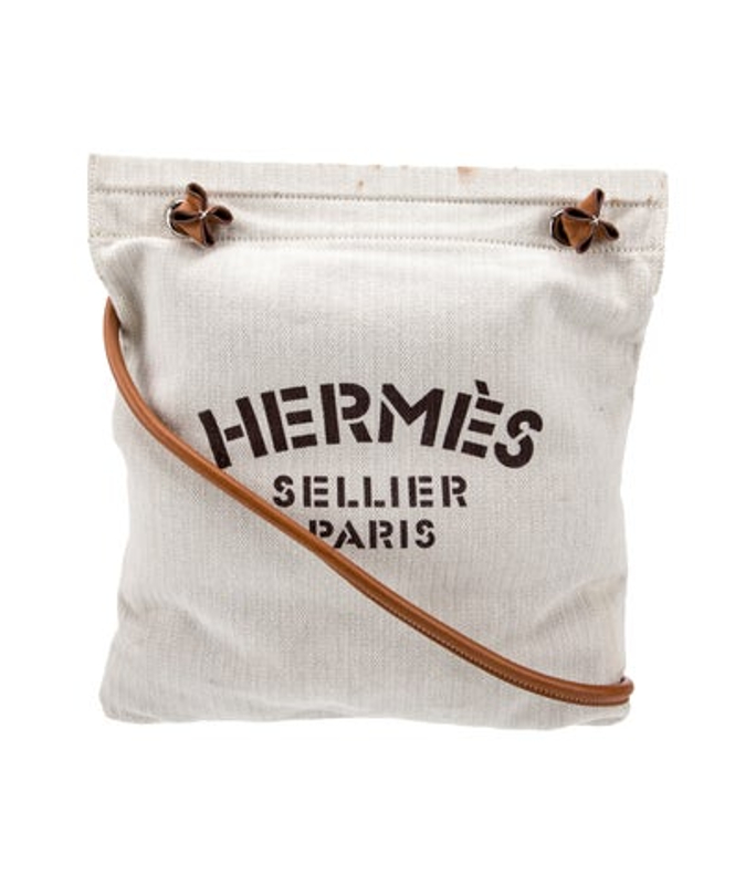 Hermes Toile Aline Grooming Bag