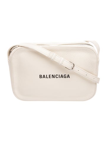 Leather Shoulder Bag Medium
