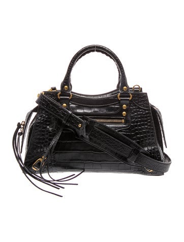 Embossed Leather Classic City