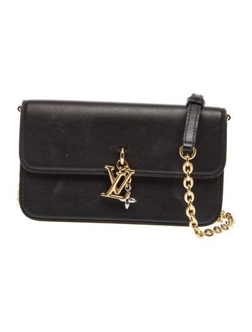 LV Monogram Wallet on Chain
